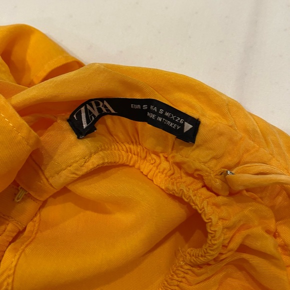 Yellow crop Top - Picture 3 of 3